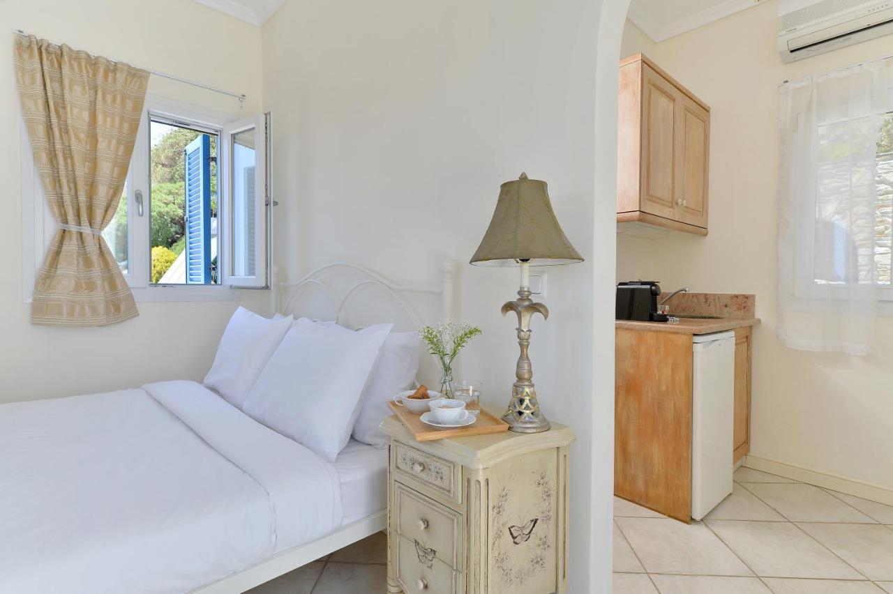 Andros Homes Sea Side Apartment & Studio ガブリオン エクステリア 写真